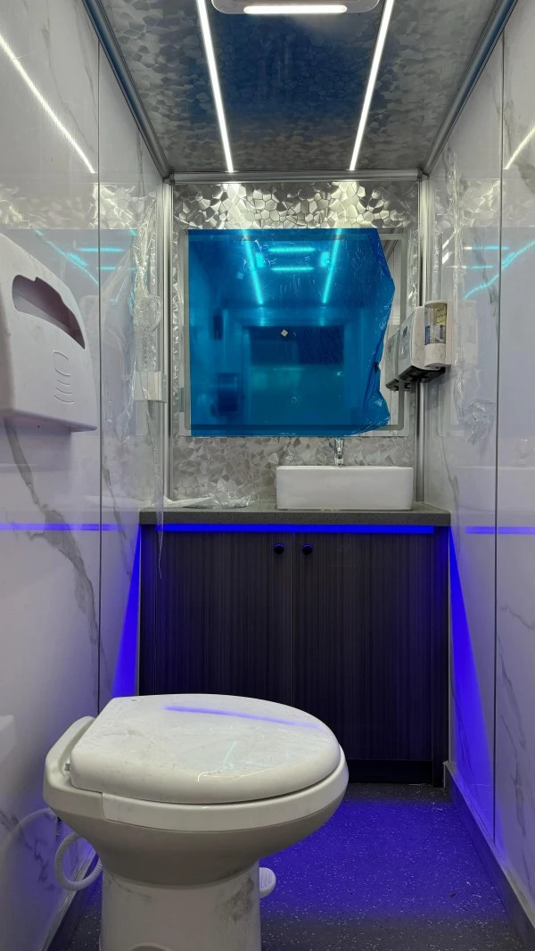 Six Station Commercial Restroom Trailer